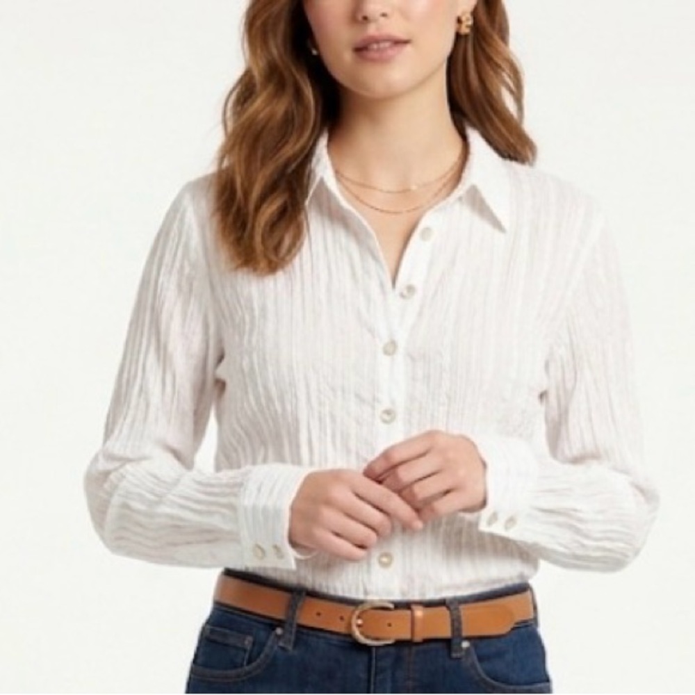 Chico’s white crinkly button up long sleeve top, ladies’ size large